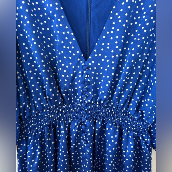 Dress - Picture 2 of 4